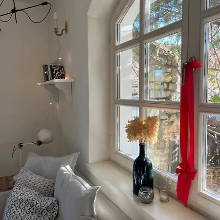 Kő, és Kavics * Köveskál