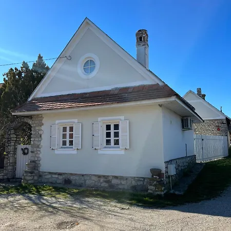 Kő, és Kavics Appartamento *