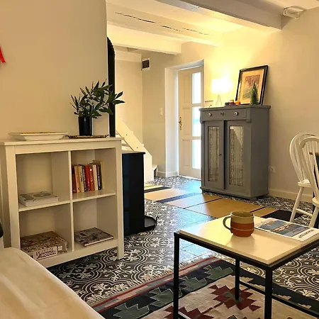 Apartment Ko, Es Kavics Vendeghazak