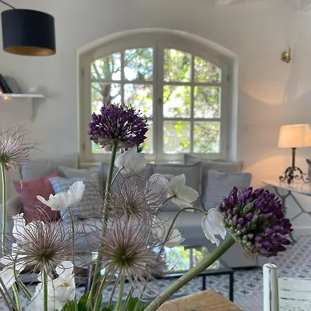 Kő, és Kavics * Köveskál