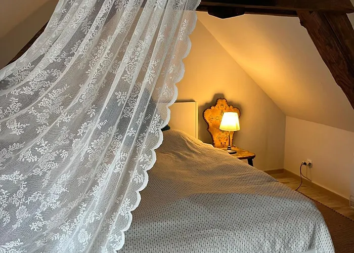 Ko, Es Kavics Vendeghazak